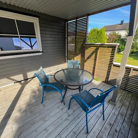 Apartmán Sjarmerende Del Av Tomannsbolig Sentralt I Horten