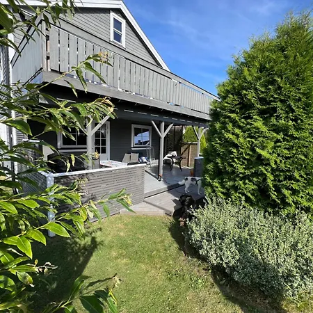 Sjarmerende Del Av Tomannsbolig Sentralt I