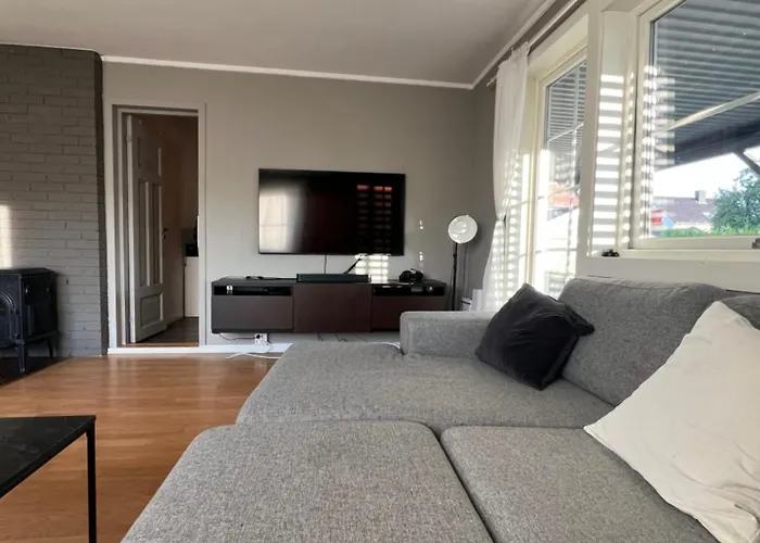 Sjarmerende Del Av Tomannsbolig Sentralt I Horten