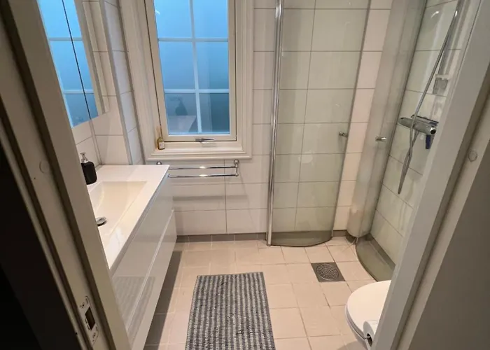 Sjarmerende Del Av Tomannsbolig Sentralt I